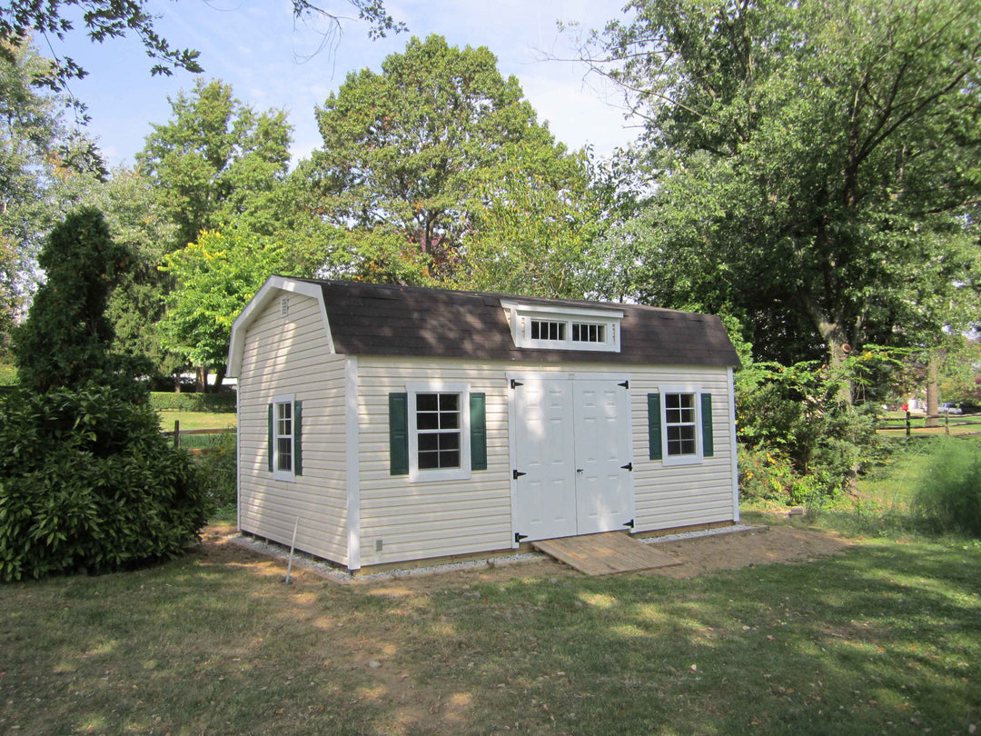 Colonial Dutch Barn Styles / Photo Gallery
